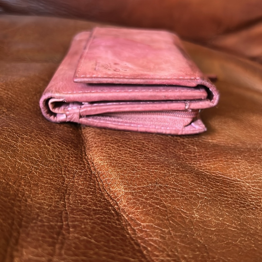 Firenze Trifold Wallet - Picture 8 of 9